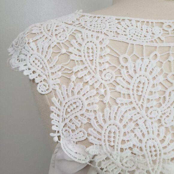 WORN ONCE BEAUTIFUL APPLIQUE LACE DRESS SZ M - Picture 7 of 9